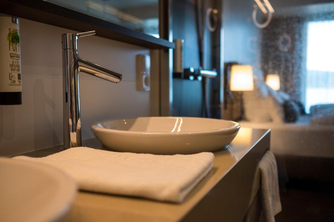 Rebhan'S Business Und Wellness Hotel Neukenroth Buitenkant foto